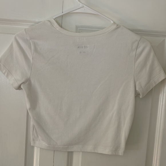 💙Wild fable white cropped top - Picture 3 of 3